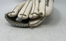 Load image into Gallery viewer, Franklin Unisex Field Master White Hand-Formed Pocket Fastpitch Softball Glove

