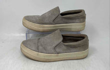 Load image into Gallery viewer, Steve Madden Womens Gills Gray Leather Round Toe Slip-On Sneakers Shoes Size 6M
