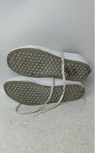 Load image into Gallery viewer, Vans Unisex Old Skool Off The Wall White Lace-Up Sneaker Shoes Size M 5.5 W 7
