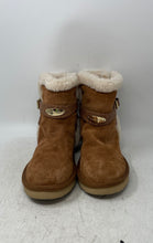 Load image into Gallery viewer, Michael Kors Womens Sandy Brown White Leather Round Toe Ankle Winter Boots Sz 8M

