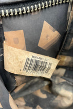 Load image into Gallery viewer, Authentic Marc Jacobs Womens Gray Leather Adjustable Strap Crossbody Bag Damaged
