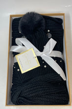 Load image into Gallery viewer, Jessica Simpson Womens Black Knitted Beanie Hat &amp; Scarf Set With Tag
