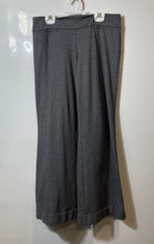 Load image into Gallery viewer, New York &amp; Company Womens Gray Stretch Flat Front Wide-Leg Trouser Pants Size S

