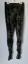 Load image into Gallery viewer, Fashion Nova Womens Green Black Floral Skinny Leg Stacked Trouser Pants Size M
