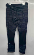 Load image into Gallery viewer, Lululemon Athletica Womens Blue Striped Activewear Compression Legging Size 6
