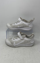 Load image into Gallery viewer, Nike Kids Omni Multi-Court DM9026-100 White Low Top Sneaker Shoes Size 2.5Y
