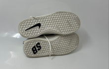 Load image into Gallery viewer, Nike Kids SB Nyjah Free 2.0 White Lace-Up Low Top Sneaker Shoes Size 4.5
