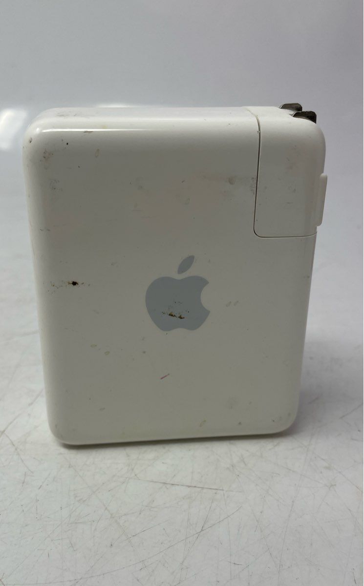 Apple AirPort Express Model A1264 White Wireless Router Adapter Not Tested