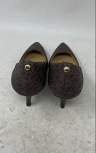 Load image into Gallery viewer, Michael Kors Womens Willa Alina Multicolor Monogram Print Pump Heels Size 8 M
