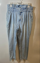 Load image into Gallery viewer, New York &amp; Company Womens Light Blue Denim Paperbag Jeans Pants Size 4
