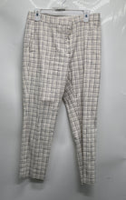 Load image into Gallery viewer, Ann Taylor Womens White Black Plaid Flat Front Straight Leg Cropped Pants Size 6
