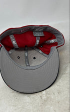 Load image into Gallery viewer, New Era 59Fifty Mens Black Red MLB Boston Red Sox Baseball Cap Size 7 1/4
