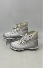 Load image into Gallery viewer, Under Armour Kids Highlight Franchise White Silver-Tone Football Cleats Sz 1.5Y
