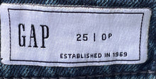 Load image into Gallery viewer, Gap Womens Blue Denim Dark Wash Stretch Pockets Wide-Leg Jeans Size 25/0P
