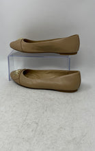 Load image into Gallery viewer, Michael Kors Womens Beige Faux Leather Round Toe Slip-On Ballet Flats Size 7.5M
