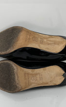 Load image into Gallery viewer, Via Spiga Womens Black Patent Leather Slip-On Pointed Toe Pump Heels Size 7 M
