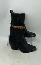 Load image into Gallery viewer, Zodiac Womens Raylin Black Leather Cap Toe Ankle Western Boots Size 6.5 M
