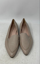 Load image into Gallery viewer, Avellini Womens Beige Leather Pointed Toe Slip-On Loafer Flats Size EUR 41
