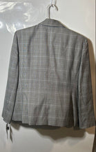 Load image into Gallery viewer, Le Suit Womens Gray Plaid Notch Lapel Three-Button Blazer Size 16P With Tag
