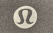 Load image into Gallery viewer, Lululemon Womens Green Align High-Rise Pull-On Cropped Leggings Size 4
