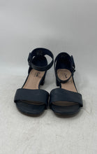 Load image into Gallery viewer, Clarks Collection Womens Elisa Dedra Black Leather Ankle Strap Sandals Size 8M
