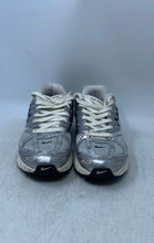 Load image into Gallery viewer, Nike Womens Air Pegasus 2K5 HJ310-025 Silver Lace-Up Running Shoes Size 7
