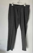 Load image into Gallery viewer, Louis Raphael Luxe Mens Gray Plaid Print Flat Front Slim Fit Dress Pants 36X32
