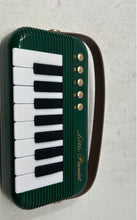 Load image into Gallery viewer, Shantou Yiyang Toys Little Pianist Green Portable Retro Piano Keyboard Untested
