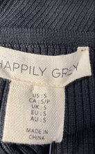 Load image into Gallery viewer, Happily Grey Womens Black Sleeveless Ribbed Cropped Top Size Small With Tag
