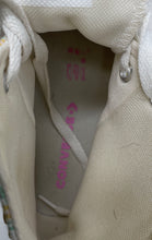 Load image into Gallery viewer, Converse Girls CT All Star Hi 666875F Multicolor Floral Print Sneaker Shoes Sz 4
