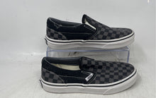 Load image into Gallery viewer, Vans Kids Classic Slip-On Gray Black Round Toe Slip-On Sneaker Shoes Size 3
