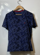Load image into Gallery viewer, Authentic Carolina Herrera Mens Blue Short Sleeve Pullover T-Shirt Size M
