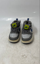 Load image into Gallery viewer, Nike Kids Court Borough Mid 2 Gray Low Top Lace-Up Sneaker Shoes Size 7C
