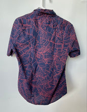 Load image into Gallery viewer, Banana Republic Mens Multicolor Leaf Print Short Sleeve Button-Up Shirt Size S
