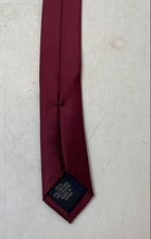 Load image into Gallery viewer, Michael Kors Mens Red Keeper Loop Adjustable Pointed Tie
