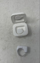 Load image into Gallery viewer, D01 Pro White Short Video Music Remote Controller With Case Not Tested
