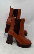 Load image into Gallery viewer, Circus By Sam Edelman Womens Brown Dark Orange Leather Chelsea Boots Size 9M
