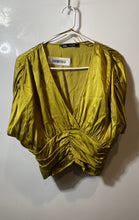 Load image into Gallery viewer, Zara Womens Green Short Sleeve V-Neck Zipper Cropped Blouse Top Size Medium
