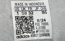 Load image into Gallery viewer, Adidas Boys Superstar 2 JI3988 White Hook And Loop Low Top Sneakers Shoes Size 1
