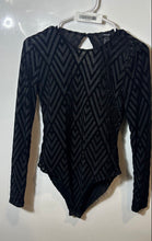 Load image into Gallery viewer, Forever 21 Womens Black Printed Long Sleeve Bodysuit Blouse Top Size Medium
