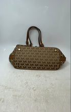 Load image into Gallery viewer, Michael Kors Womens Jet Set Brown Monogram Designed Adjustable Strap Tote Purse
