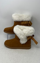 Load image into Gallery viewer, Juicy Couture Womens Brown Round Toe Snow Boots Size 7

