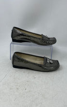 Load image into Gallery viewer, Michael Kors Womens Hamilton Silver Leather Slip-On Loafer Shoes Size 6M
