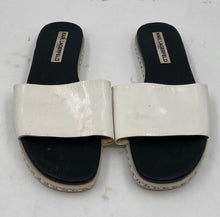 Load image into Gallery viewer, Authentic Karl Lagerfeld Womens Billi White Black Flat Slide Sandals Size 8M
