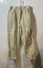 Load image into Gallery viewer, H&amp;M Womens Beige Denim 5-Pocket Design High Waist Baggy Mom Jeans Pants Size 6
