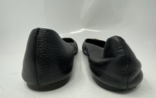 Load image into Gallery viewer, Authentic Tory Burch Womens Black Leather Slip-On Ballet Flats Size 8M Damaged
