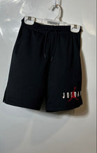 Load image into Gallery viewer, Jordan Boys Black Elastic Waist Drawstring Basketball Athletic Shorts Size M
