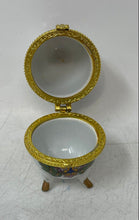 Load image into Gallery viewer, Mini White Floral Print Ceramic Tri-Footed Egg Shaped Jewelry Box
