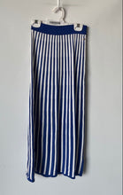 Load image into Gallery viewer, Tommy Hilfiger Womens White Blue Striped Knitted Long Maxi Skirt Size 2XS
