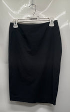 Load image into Gallery viewer, Victoria's Secret Womens Black Back Zip Straight &amp; Pencil Skirt Size 4
